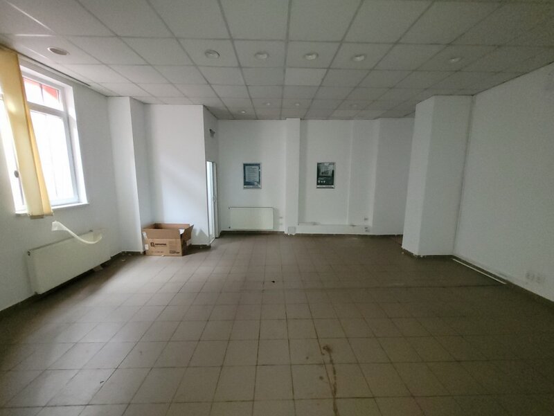 ULtracentral, Piata Gemeni, spatiu